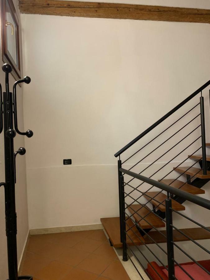 Vicolo Duelli Apartment แฟร์รารา ภายนอก รูปภาพ