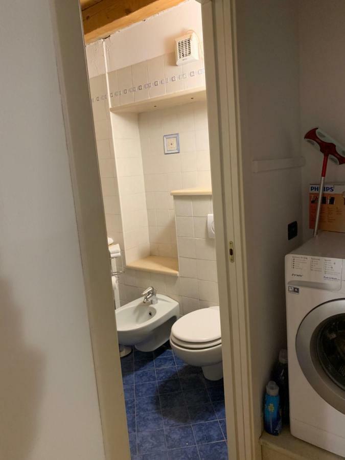 Vicolo Duelli Apartment แฟร์รารา ภายนอก รูปภาพ
