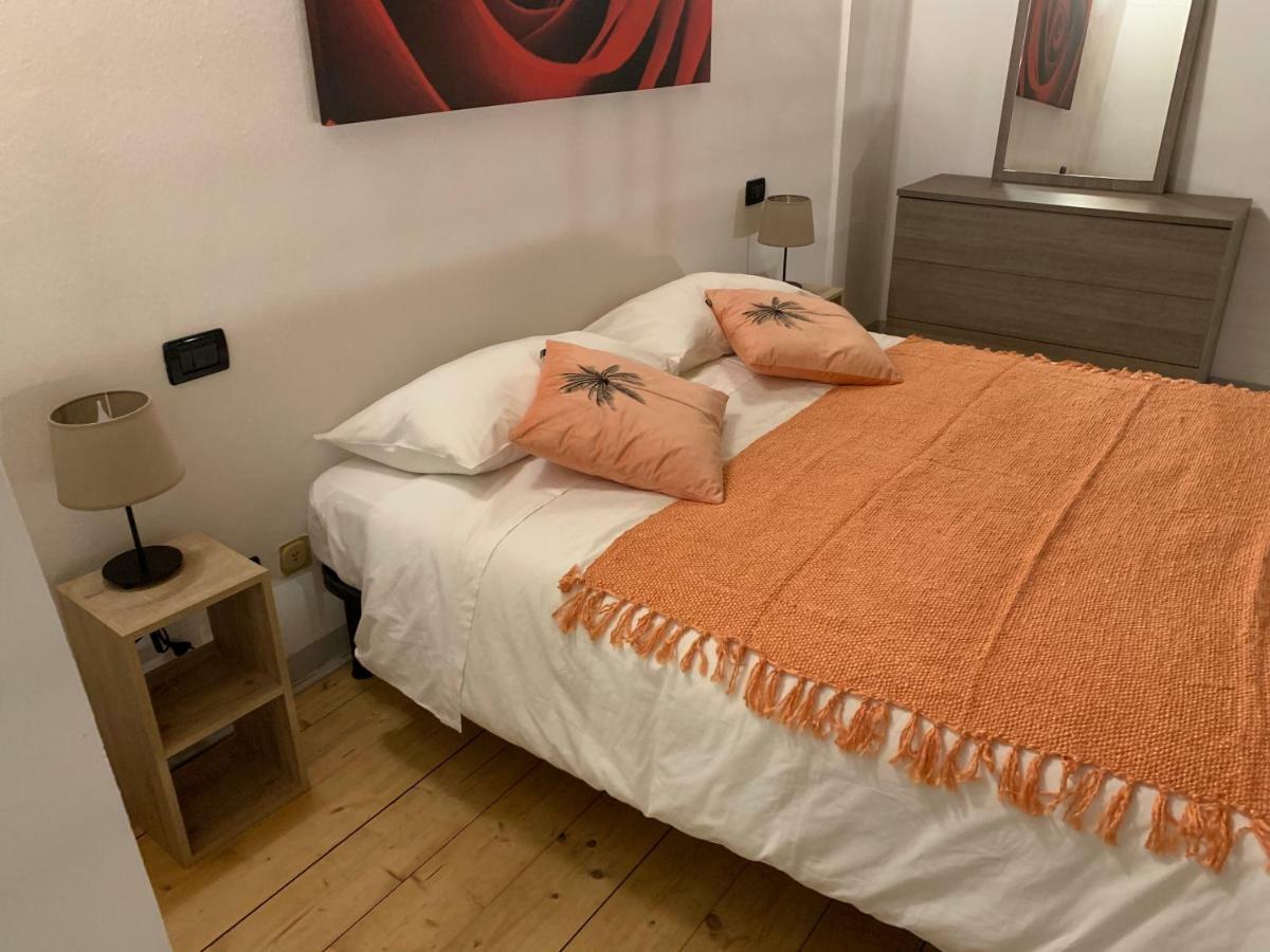 Vicolo Duelli Apartment แฟร์รารา ภายนอก รูปภาพ