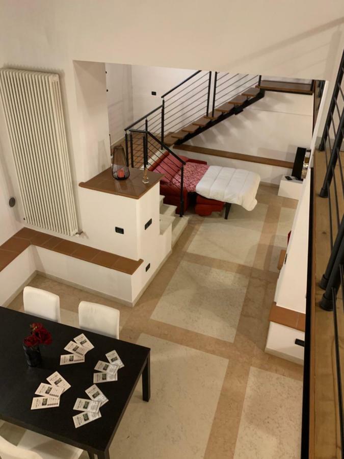 Vicolo Duelli Apartment แฟร์รารา ภายนอก รูปภาพ